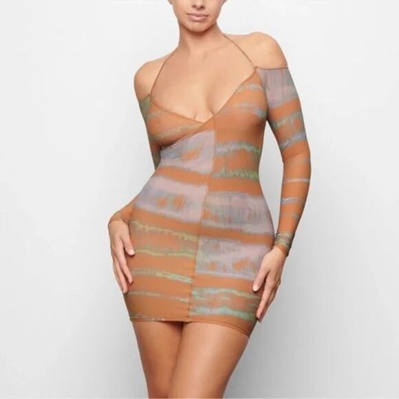 SKIMS Dresses & Skirts - LARGE Skims Jelly Off the Shoulder Dress